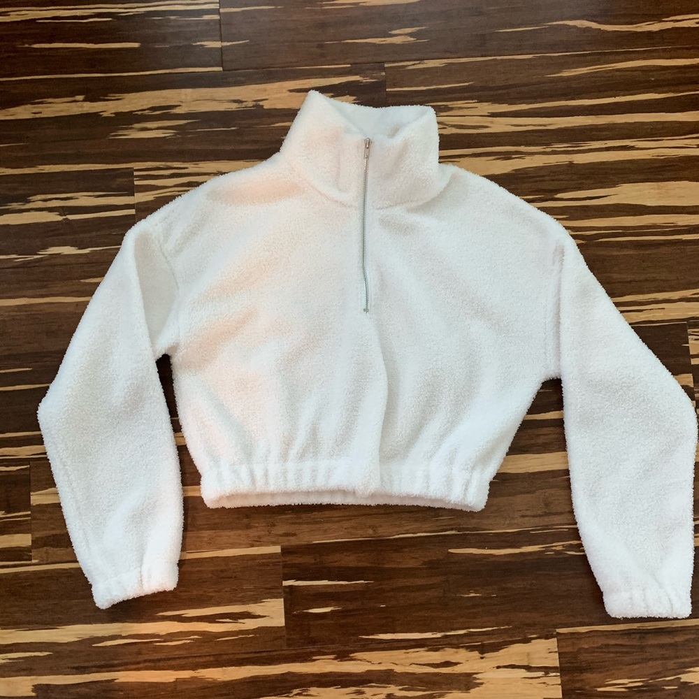 Cropped 1/4 pullover